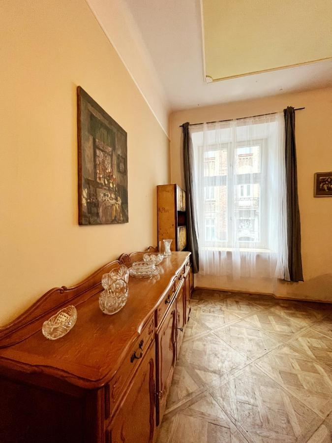 Old Town Rooms Wielopole كراكوفيا المظهر الخارجي الصورة